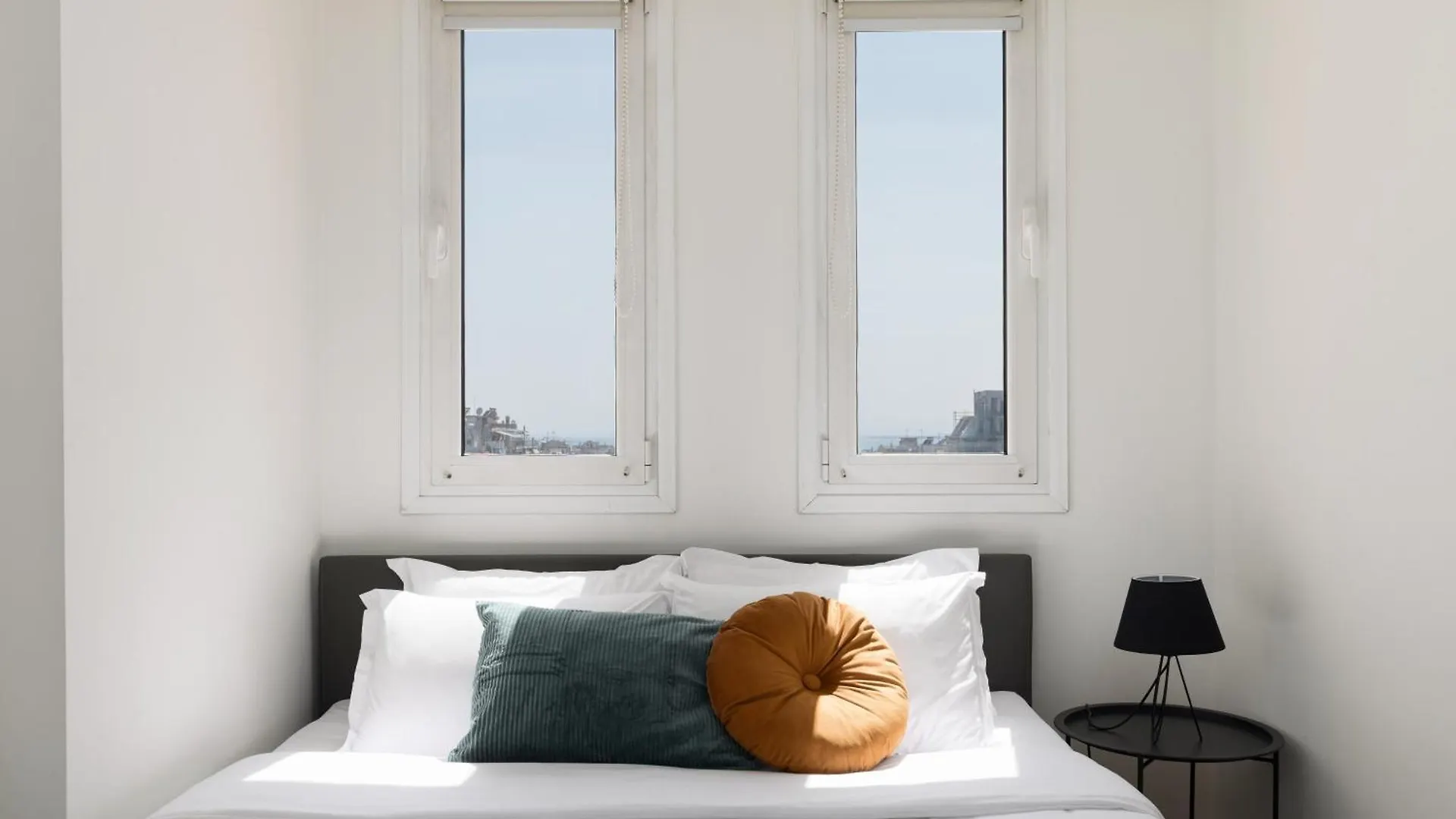 סלוניקי Urban Colors Apartments By Binobi! 0*,  יוון